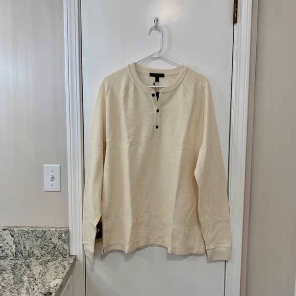 NWT Banana Republic Core Temp Waffle Henley - Picture 2 of 8